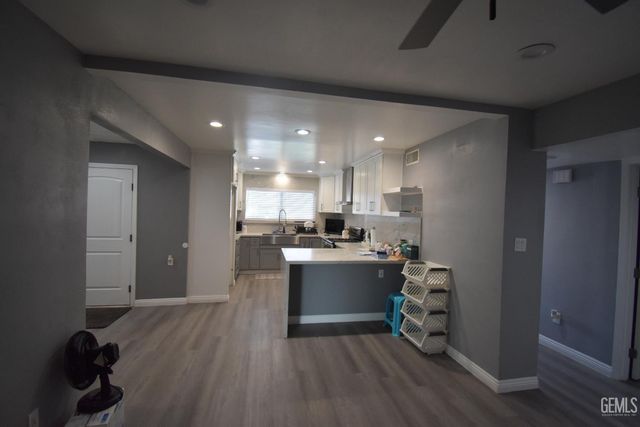 4225 De Ette Avenue, Bakersfield, CA 93313