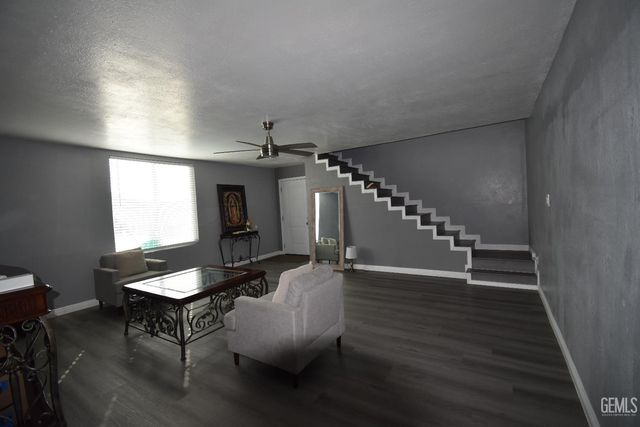 4225 De Ette Avenue, Bakersfield, CA 93313