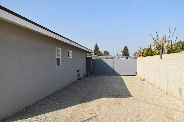 4225 De Ette Avenue, Bakersfield, CA 93313