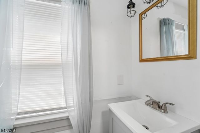 135 Millbrook Rd, Hardwick Twp., NJ 07825