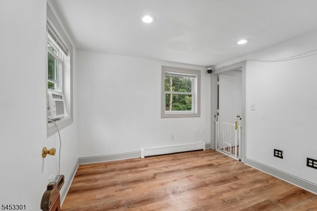 135 Millbrook Rd, Hardwick Twp., NJ 07825