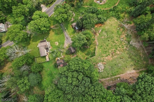 135 Millbrook Rd, Hardwick Twp., NJ 07825