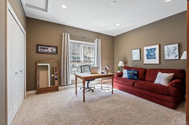 8473 Deerwood Road, Independence Charter Township, MI 48348