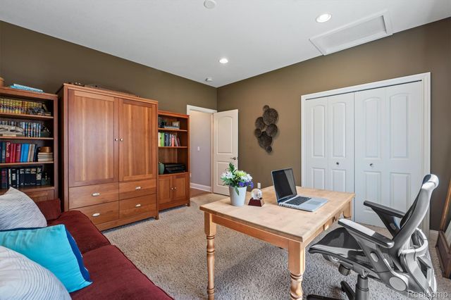 8473 Deerwood Road, Independence Charter Township, MI 48348