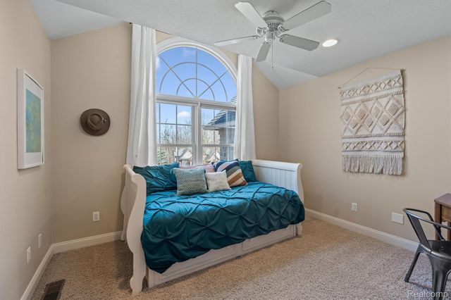 8473 Deerwood Road, Independence Charter Township, MI 48348