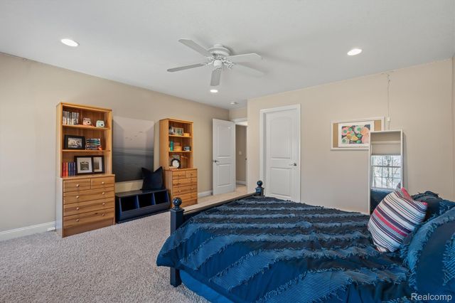 8473 Deerwood Road, Independence Charter Township, MI 48348