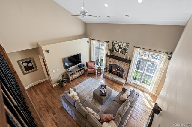 8473 Deerwood Road, Independence Charter Township, MI 48348