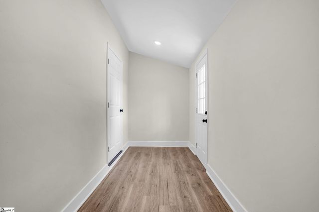 1 9th Street, Greenville, SC 29611