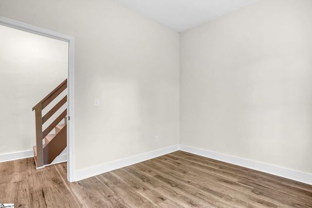 1 9th Street, Greenville, SC 29611