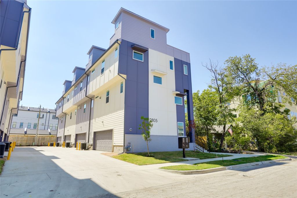 2805 Weisenberger Street 503, Fort Worth, TX 76107