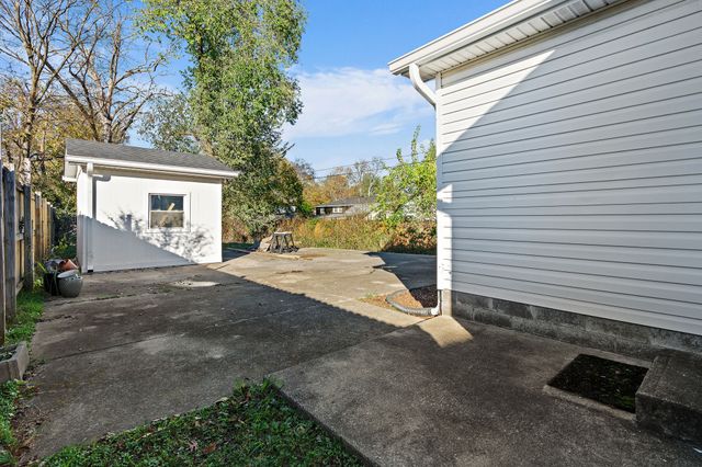 809 N DuPont Ave, Madison, TN 37115