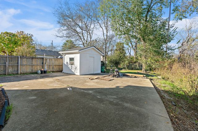 809 N DuPont Ave, Madison, TN 37115
