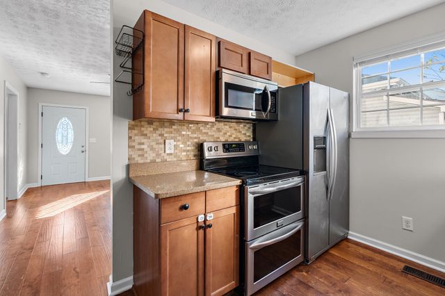 809 N DuPont Ave, Madison, TN 37115