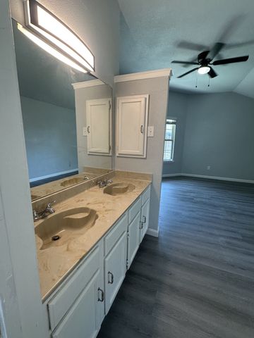 1705 Wheatfield Drive, Mesquite, TX 75149