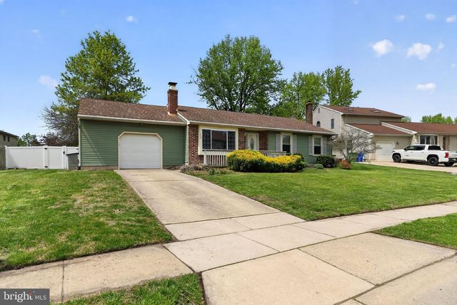 302 WINDSOR LN, Marlton, NJ 08053