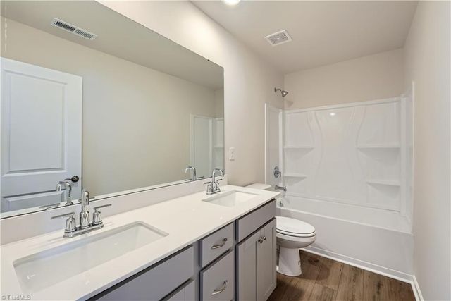 5242 Amaryllis Way, Winston-salem, NC 27104