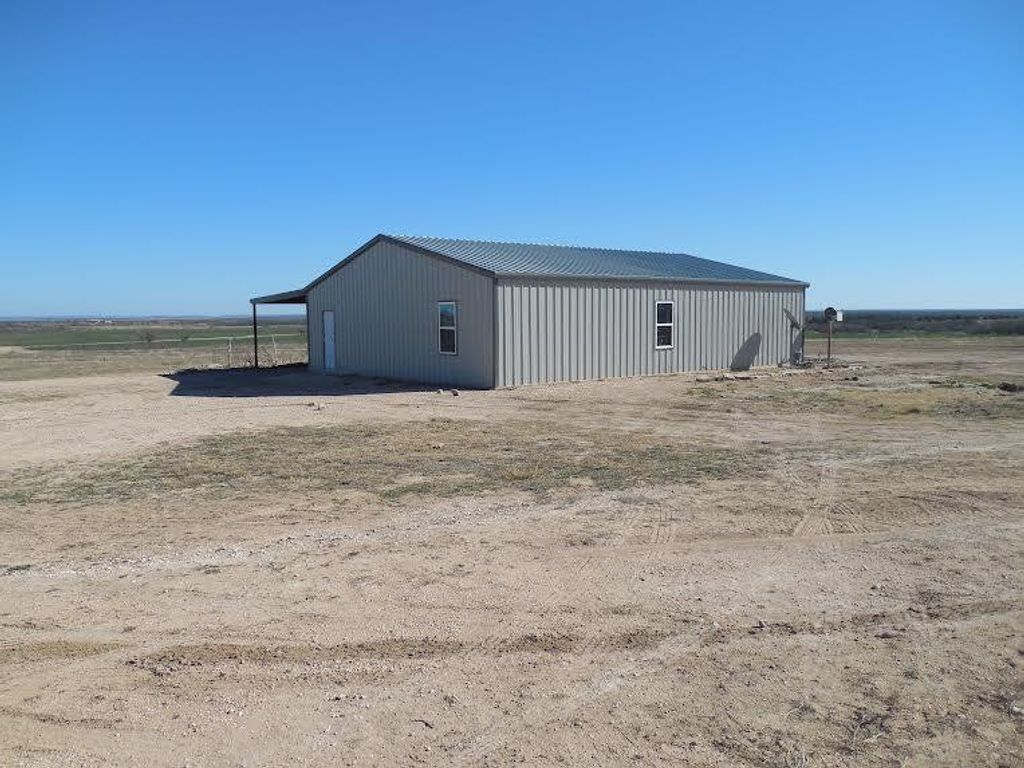 Image 4 of property listing at 119 County Rd 351, Winters, TX 79567