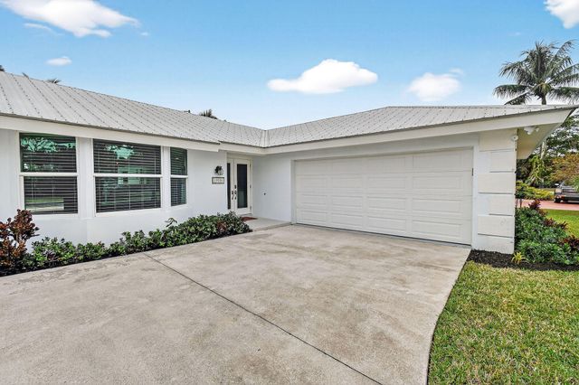 19228 Caribbean Court, Jupiter, FL 33469