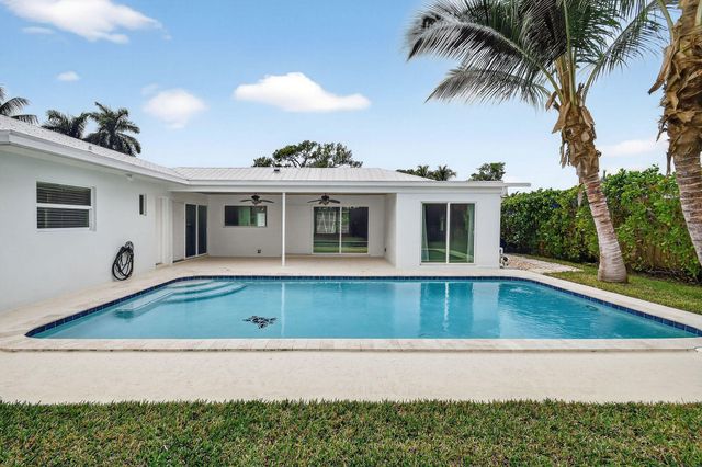 19228 Caribbean Court, Jupiter, FL 33469