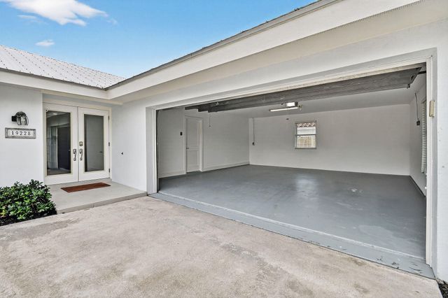 19228 Caribbean Court, Jupiter, FL 33469