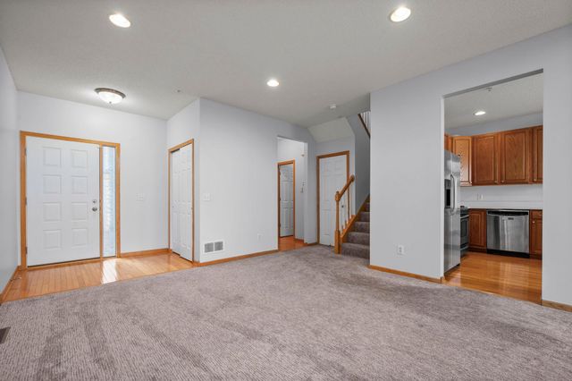 5094 Yuma Lane N, Plymouth, MN 55446