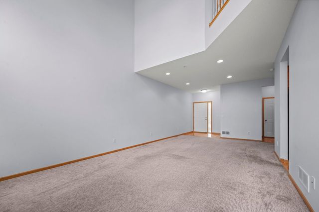 5094 Yuma Lane N, Plymouth, MN 55446