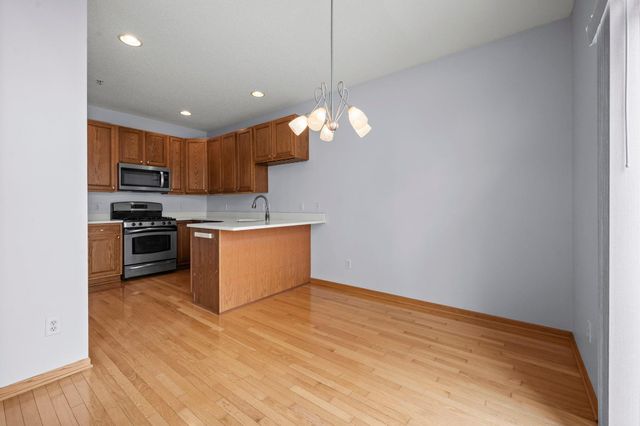 5094 Yuma Lane N, Plymouth, MN 55446