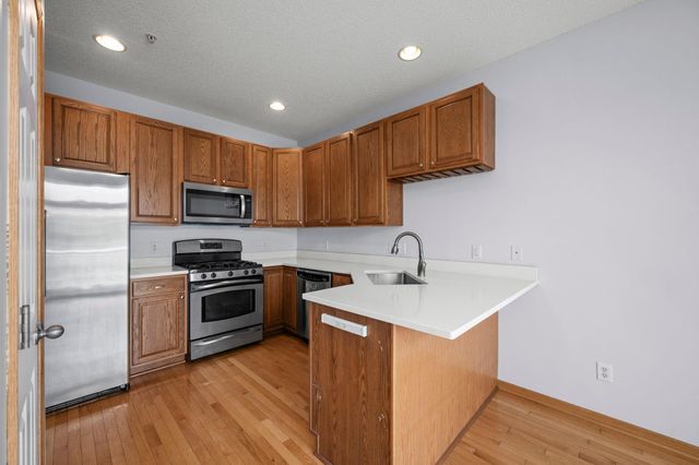 5094 Yuma Lane N, Plymouth, MN 55446