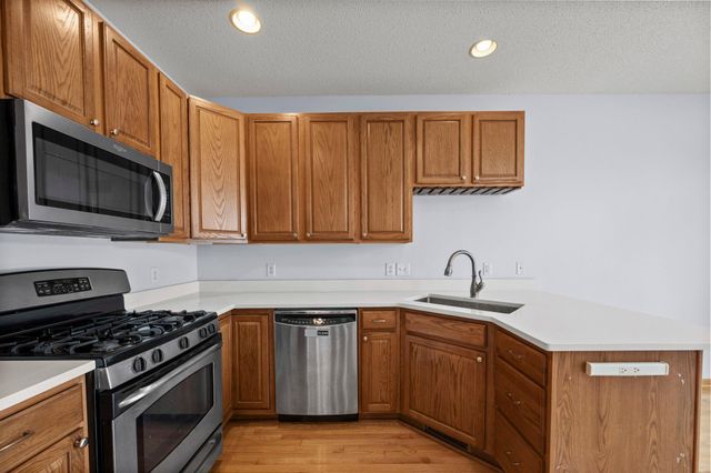 5094 Yuma Lane N, Plymouth, MN 55446