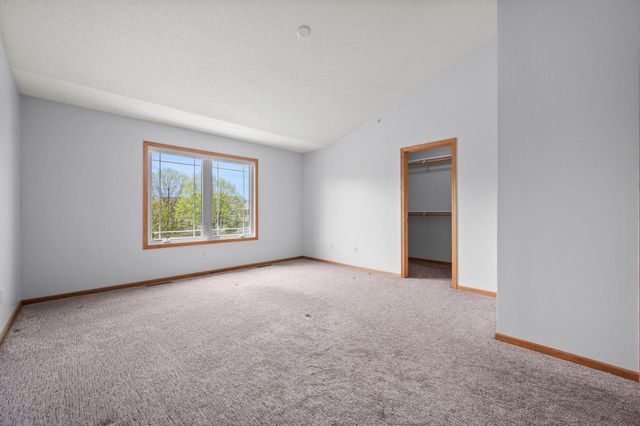 5094 Yuma Lane N, Plymouth, MN 55446