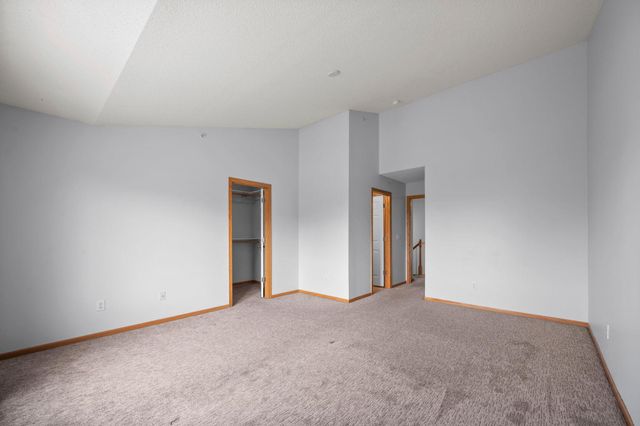 5094 Yuma Lane N, Plymouth, MN 55446