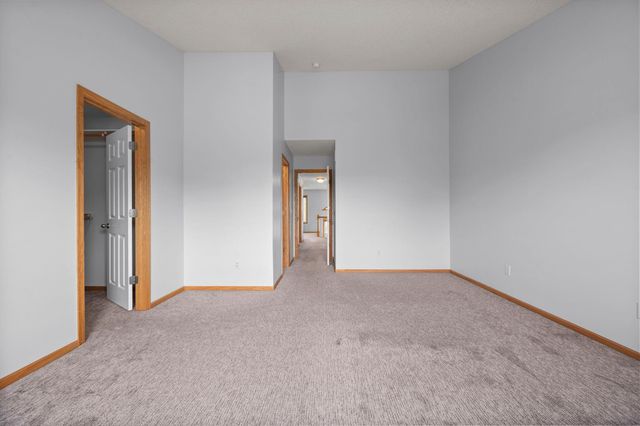 5094 Yuma Lane N, Plymouth, MN 55446