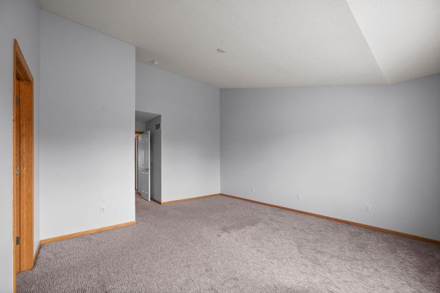 5094 Yuma Lane N, Plymouth, MN 55446
