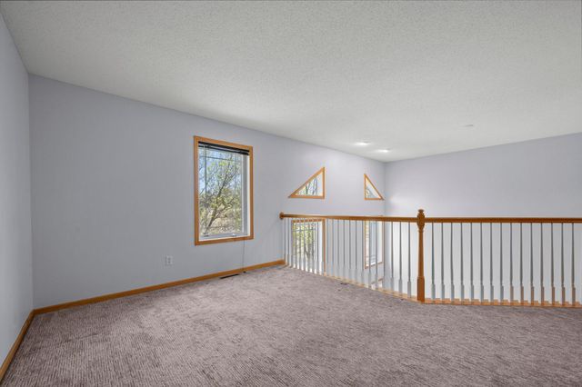 5094 Yuma Lane N, Plymouth, MN 55446