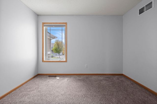 5094 Yuma Lane N, Plymouth, MN 55446