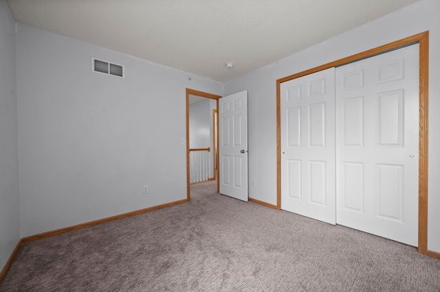 5094 Yuma Lane N, Plymouth, MN 55446