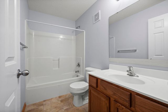 5094 Yuma Lane N, Plymouth, MN 55446