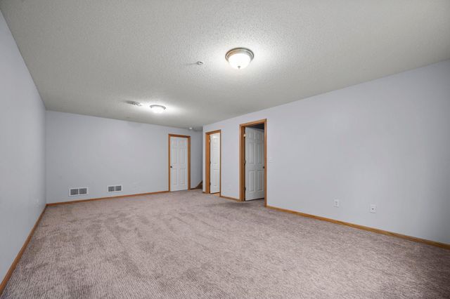 5094 Yuma Lane N, Plymouth, MN 55446