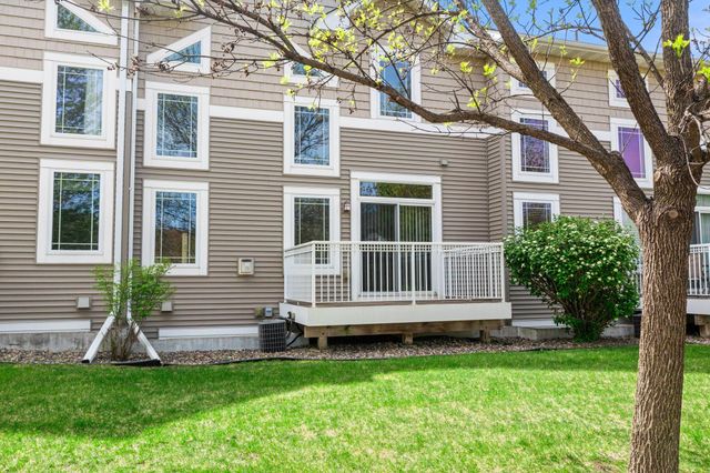 5094 Yuma Lane N, Plymouth, MN 55446