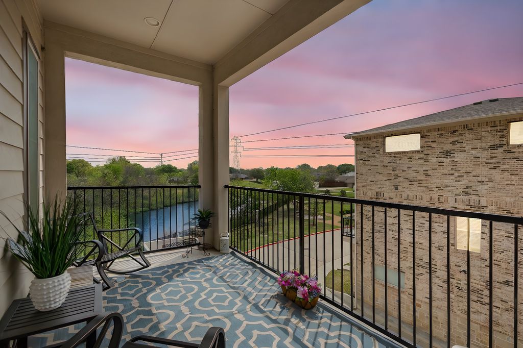 770 N Plano Road 202, Richardson, TX 75081