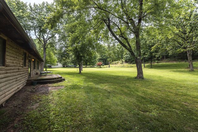 10049 Chateau Road, Sullivan, MO 63080