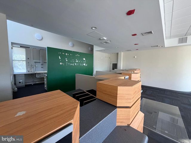 1149 COOPER ST, Beverly, NJ 08010