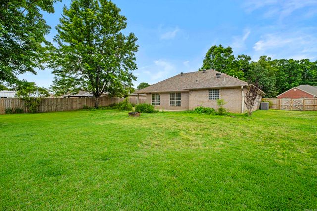 86 Magness Creek Drive, Cabot, AR 72023
