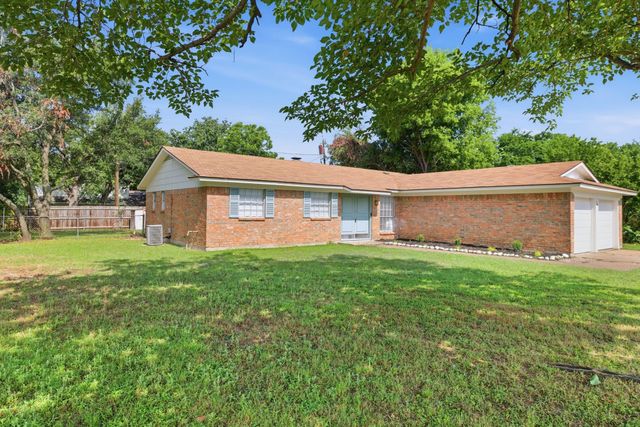 801 Gettysburg Place, Bedford, TX 76022