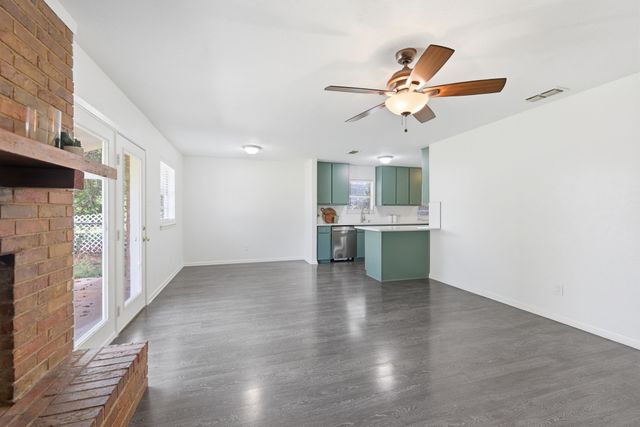 801 Gettysburg Place, Bedford, TX 76022