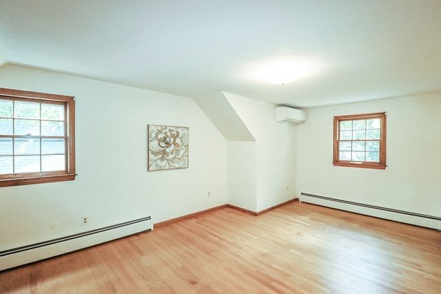 14 Raymond Drive, Wilbraham, MA 01095
