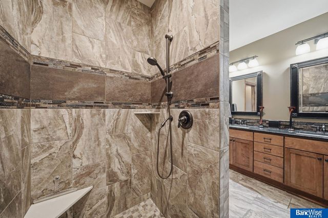 5920 Minter Lane, Lincoln, NE 68516