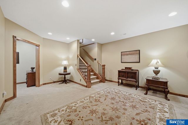 5920 Minter Lane, Lincoln, NE 68516