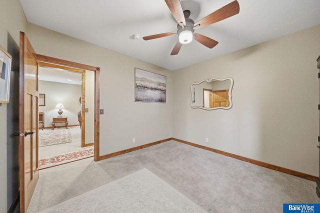 5920 Minter Lane, Lincoln, NE 68516