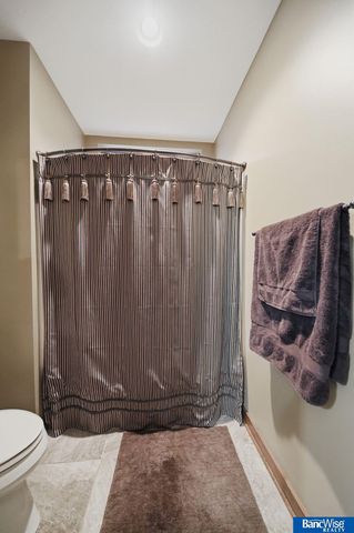 5920 Minter Lane, Lincoln, NE 68516